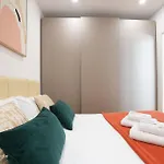 Daverio Business House